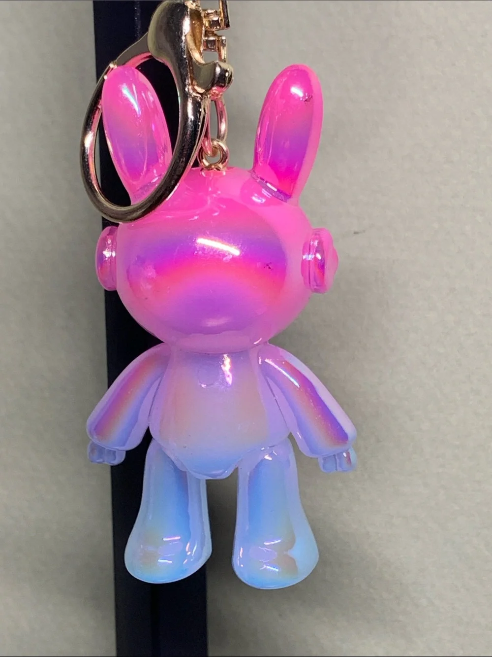 Charm Buddy iridescent pink